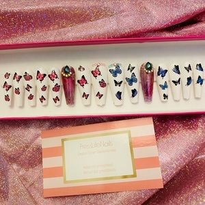 🦋15pcs butterflies press on nail set🦋